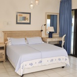 Main Bedroom with Sea view, 802 Bermudas